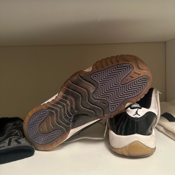 Women’s Jordan’s - Picture 5 of 7
